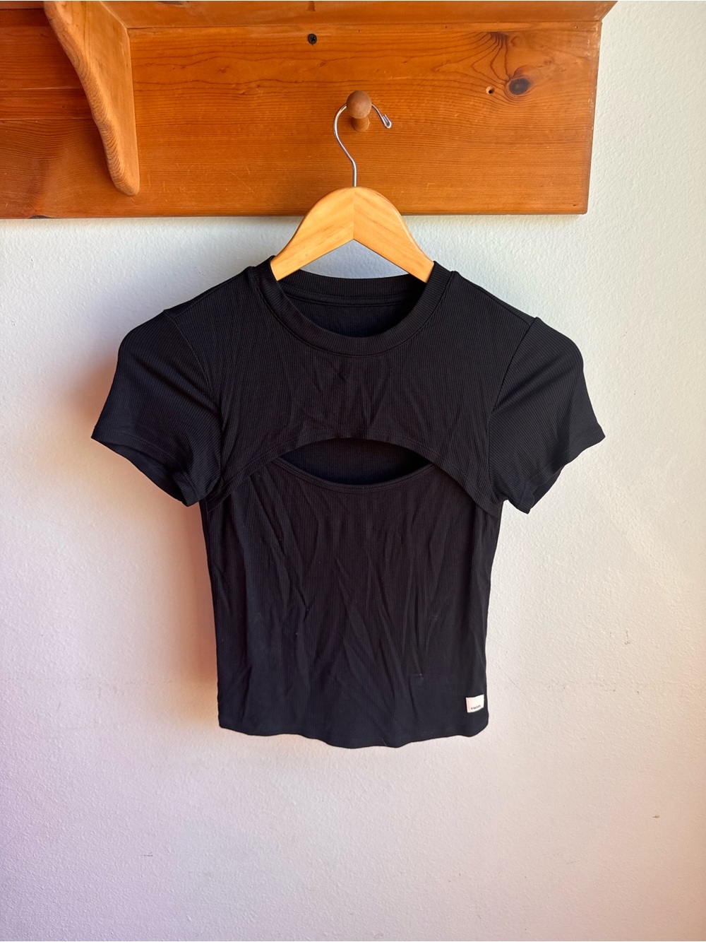 Vuori Cutout Top